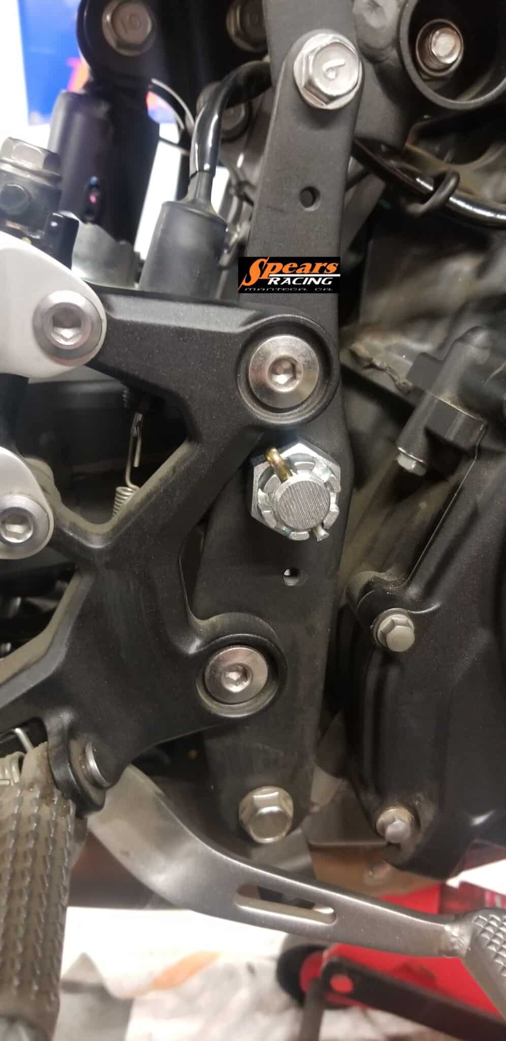 SP400 Swingarm Pivot Bolt Kit Kawasaki Ninja 400 2018/2021
