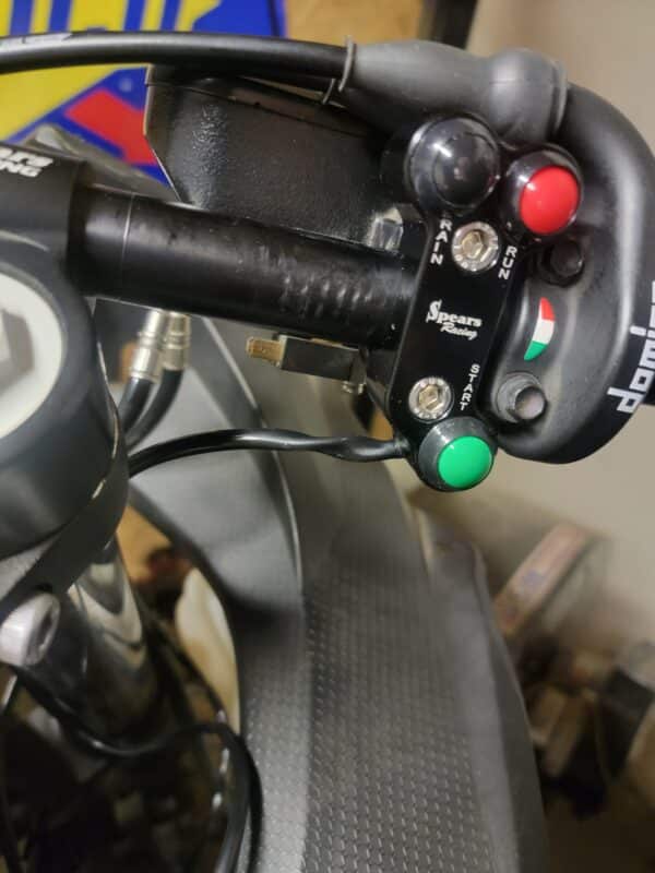 3 Button Master Cylinder Mount CNC Aluminum Start-Stop Switch with Integrated Key switch Elimination Harness Kawasaki EX400/Z400/Ninja 500 2018/Current - Image 4