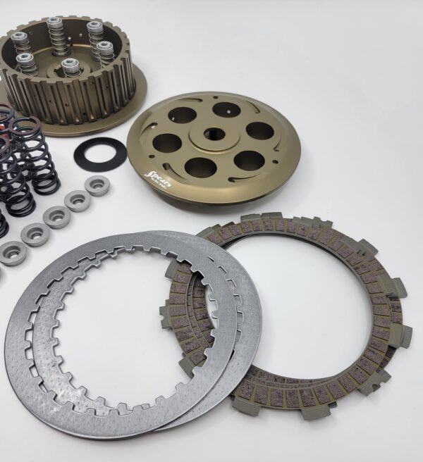 Suzuki GSX-8R Slipper Clutch Design 2024 > Current - Image 3